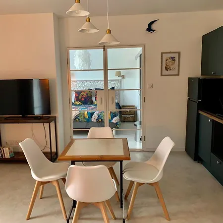 L Atelier Vergèze